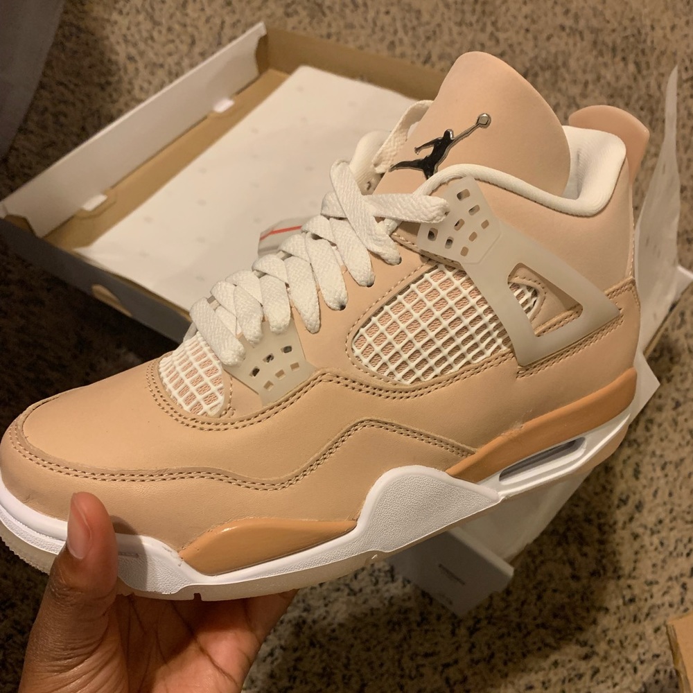 Air Jordan 4 Retro “Shimmer”